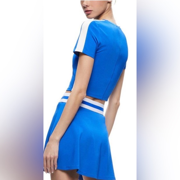 Alice + Olivia Cindy Classic Cropped T-shirt - Picture 2 of 10